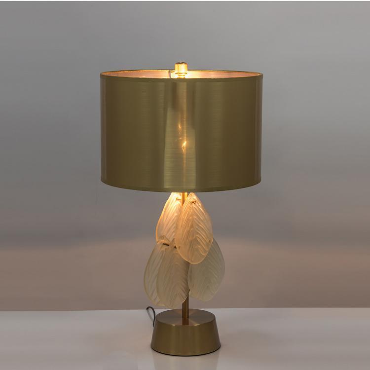 How Can a Crystal Table Lamp Elevate Home Lighting Performance and Future Décoration Trends?