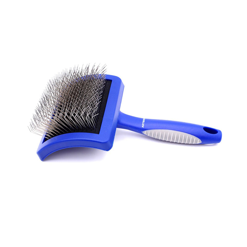 How to Use Pet Slicker Giant Pin for Effective Pet Grooming?